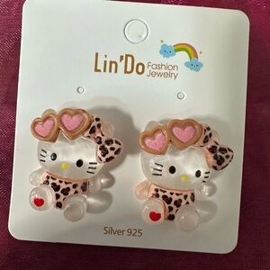Lin'Do Jewelry Leopard Hello Kitty Earrings - Pink and Gold